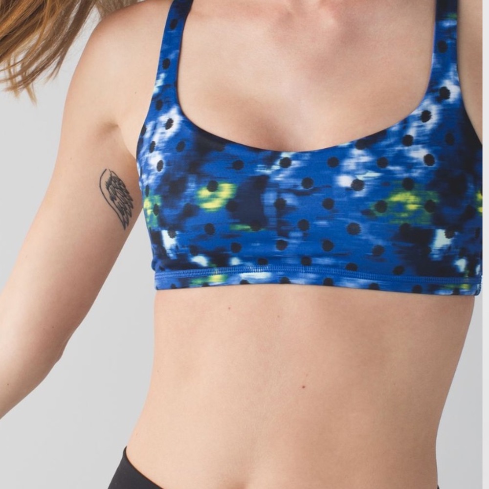 Lululemon Free To Be Bra